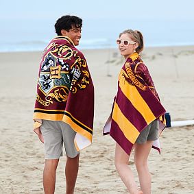 Harry Potter&#8482; Hogwarts&#8482; Crest Beach Towel