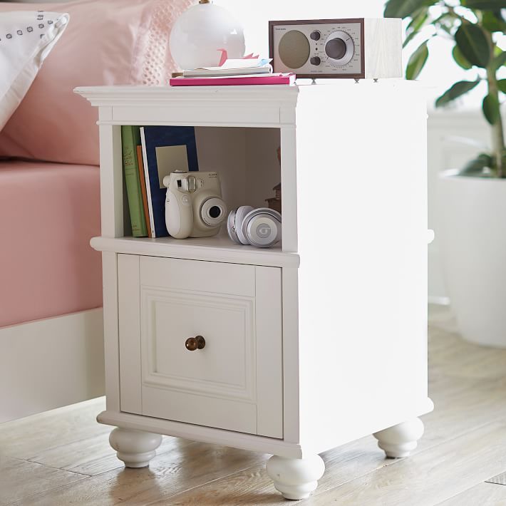 Chelsea Nightstand