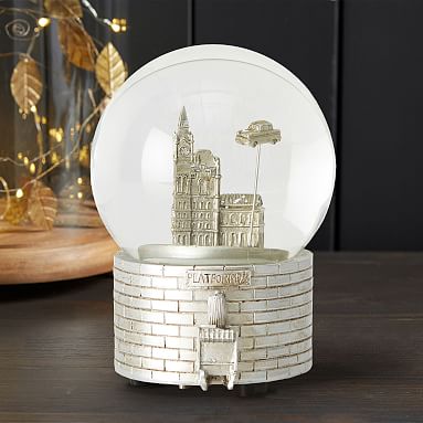 Harry Potter Pottery Barn Snow Globe selling Flying Car