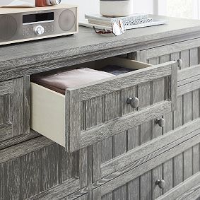 Beadboard 9-Drawer Grand Dresser (64&quot;)