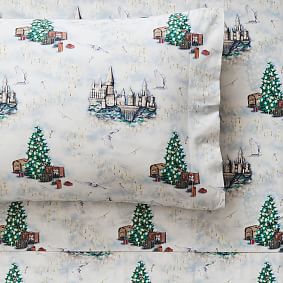 Harry Potter&#8482; Hogwarts&#8482; Christmas Percale Sheet Set