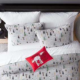 <em>Star Wars</em>&#8482; Christmas Comforter