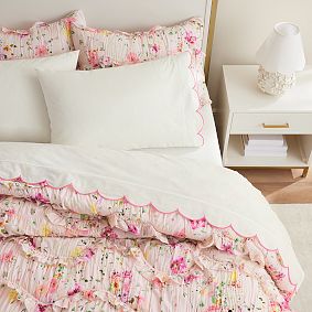 Monique Lhuillier Embroidered Scallop Organic Sheet Set