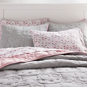 Hello Kitty&#174; Sheet Set