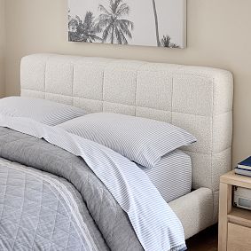 Baldwin Classic Upholstered Bed