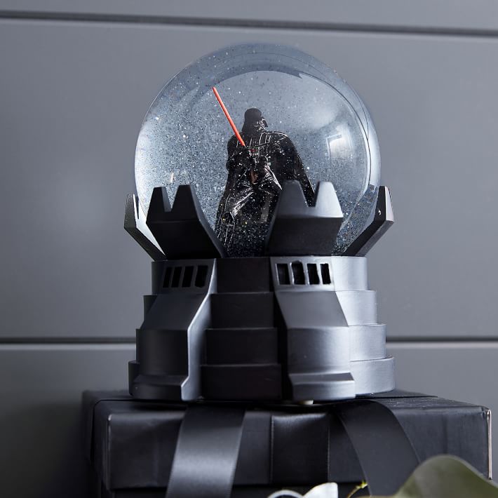 <em>Star Wars</em>&#8482; Darth Vader&#8482; Snow Globe