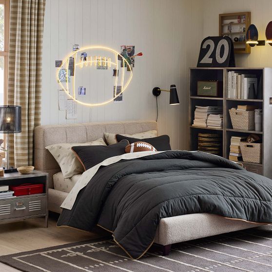 Baldwin classic upholstered bed discount
