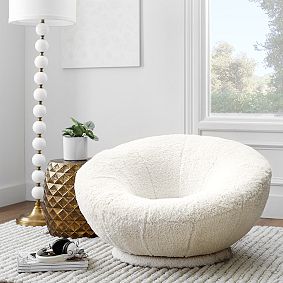 Sherpa Ivory Groovy Swivel Chair