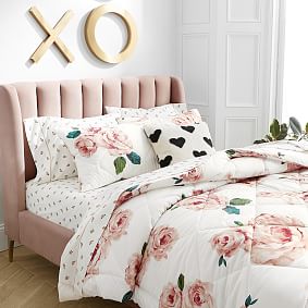 Emily &amp; Meritt Bed of Roses Comforter - Ivory/Blush