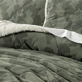 Camo Sherpa Comforter