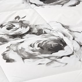 Emily &amp; Meritt Bed of Roses Comforter