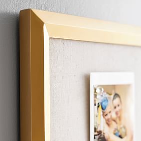 Pinboard with Dry Erase Calendar Cubby