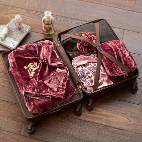 Harry Potter&#8482; Gryffindor&#8482; Velvet Train Case