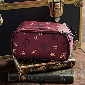 HARRY POTTER&#8482; Getaway Toiletry Bag