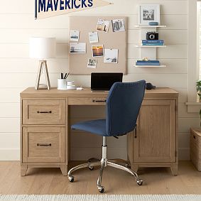 Hampton Smart&#8482; Storage Desk (57&quot;)