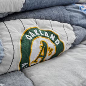 <i>MLB&#8482;</i> Patchwork Quilt