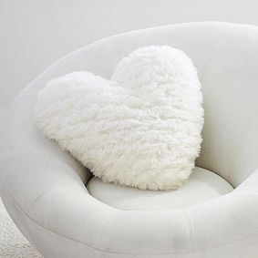 Cloud Faux Fur Heart Pillow