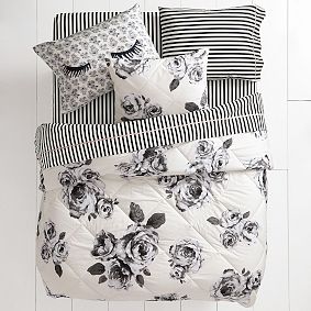 Emily &amp; Meritt Bed of Roses Comforter
