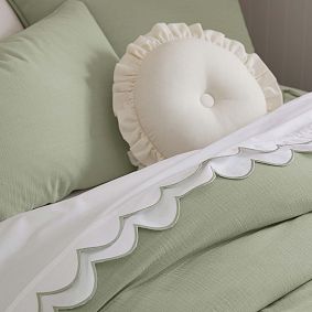 Ruffle Round Pillow