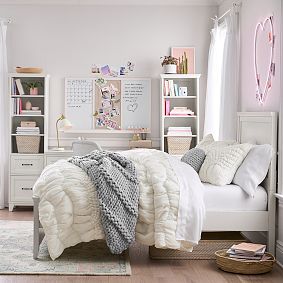 Round Chunky Knit Pillow