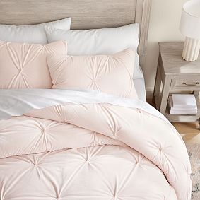 Cozy Pintuck Comforter