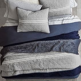 Open Box: Cozy Sherpa Bed Blanket
