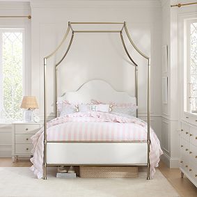 Charlotte Canopy Bed