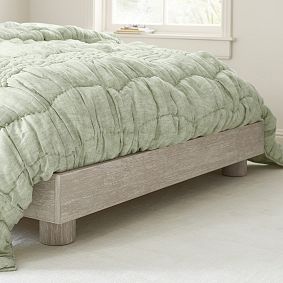 Jordan Classic Upholstered Bed