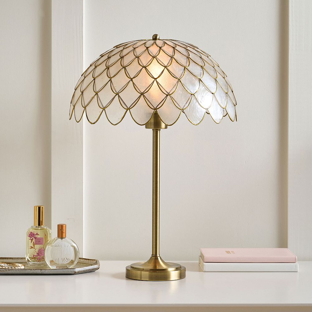Gold Scallop Capiz Table Lamp (21")