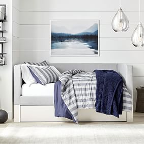 Open Box: Cozy Sherpa Bed Blanket