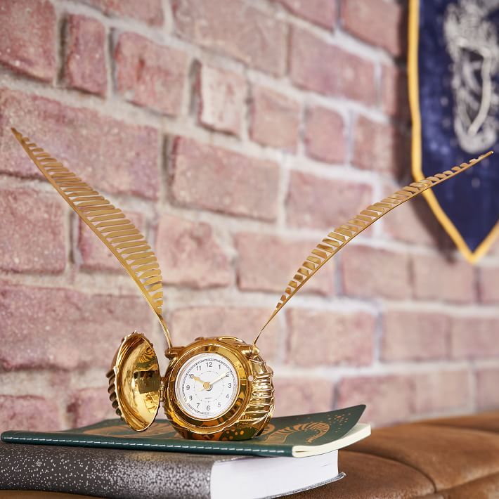 【日本未入荷】PotteryBarn ハリーポッター GOLDEN SNITCH 時計 HARRY POTTER™ GOLDEN SNITCH™ Clock | Tech Accessory
