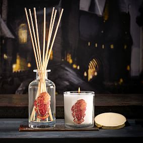 HARRY POTTER&#8482; Gryffindor Scented Candle &amp; Diffuser Set