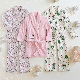 Hello Kitty&#174; Christmas Organic Flannel Loose Fit Pajama Set