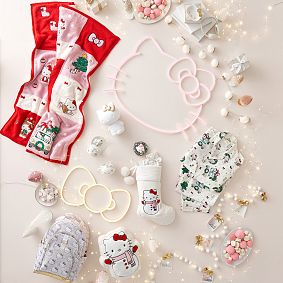 Hello Kitty&#174; Christmas Organic Flannel Loose Fit Pajama Set