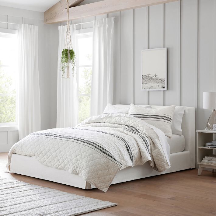 Jamie Slipcovered Classic Bed