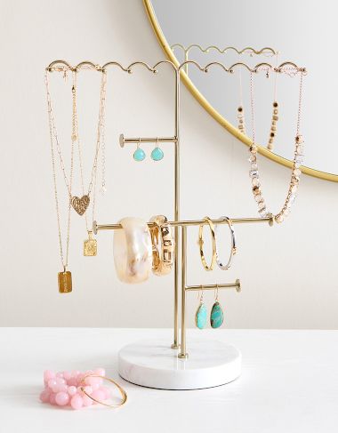 Pottery Barn x Hello Kitty ベルベットジュエリーボックス Hello Kitty® Beaded Velvet Jewelry Box | Pottery Barn Teen