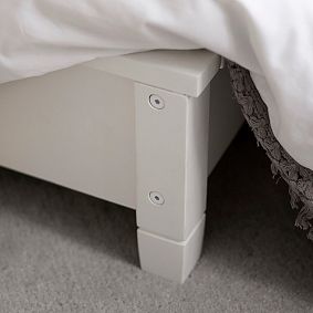 Beadboard Lounge Platform Corner Bed &amp; Mattress Set