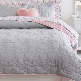 Hello Kitty<sup>®</sup> Reversible Jersey Quilt