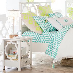 Evie Nightstand (20.5&quot;)