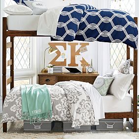 Dorm Essential Throw
