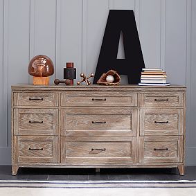 Hampton Storage Bed &amp; 9-Drawer Dresser Set