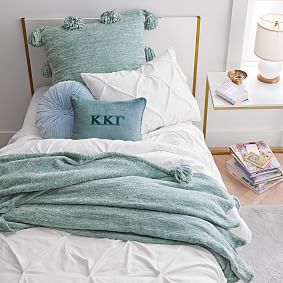 Porcelain Blue Pillows and Throw Bundle