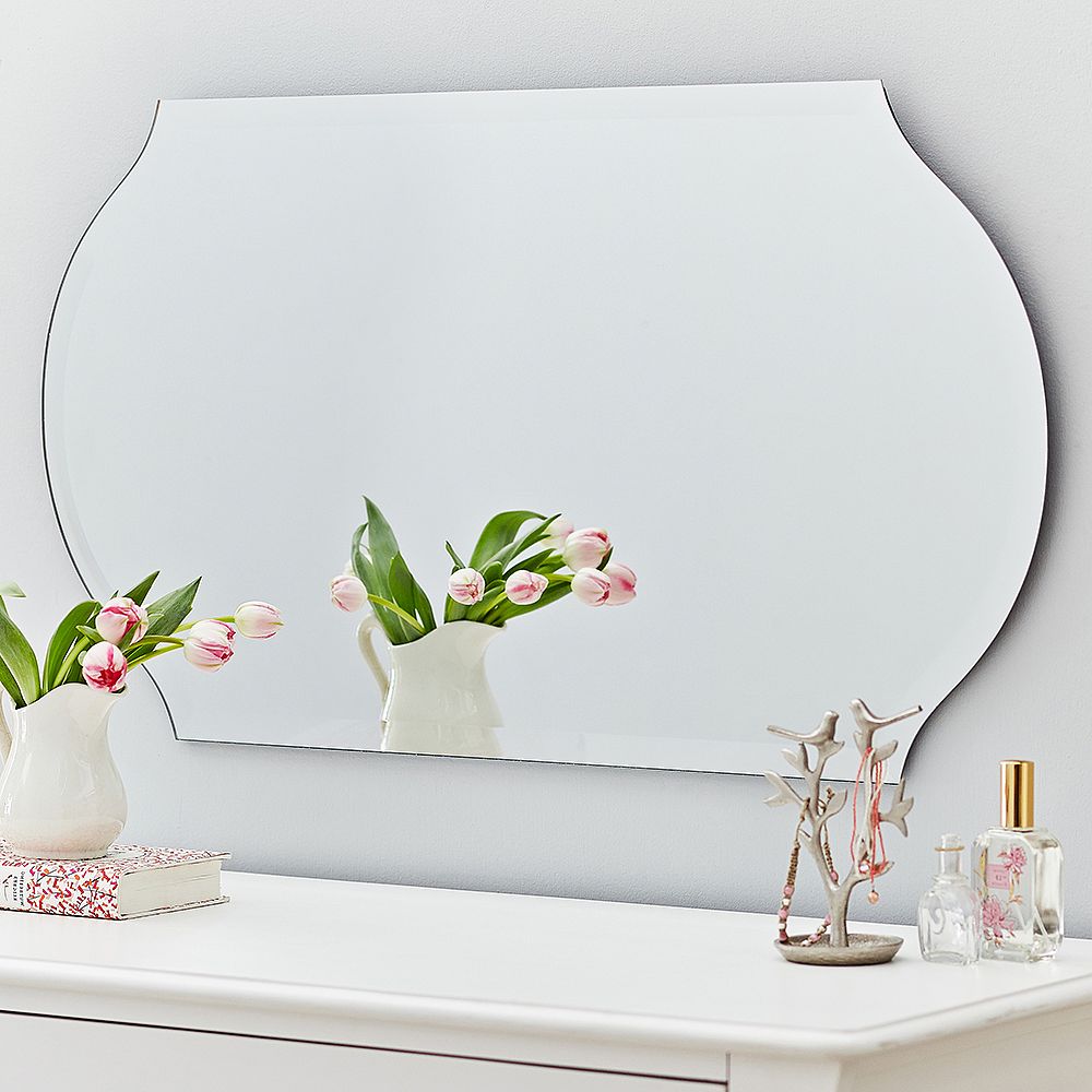 Romantic Mirror