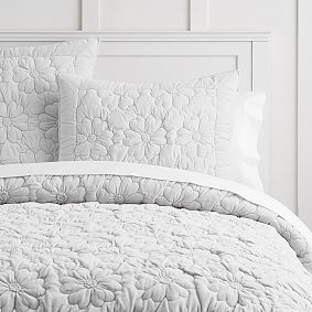 Velvet Floral Quilt
