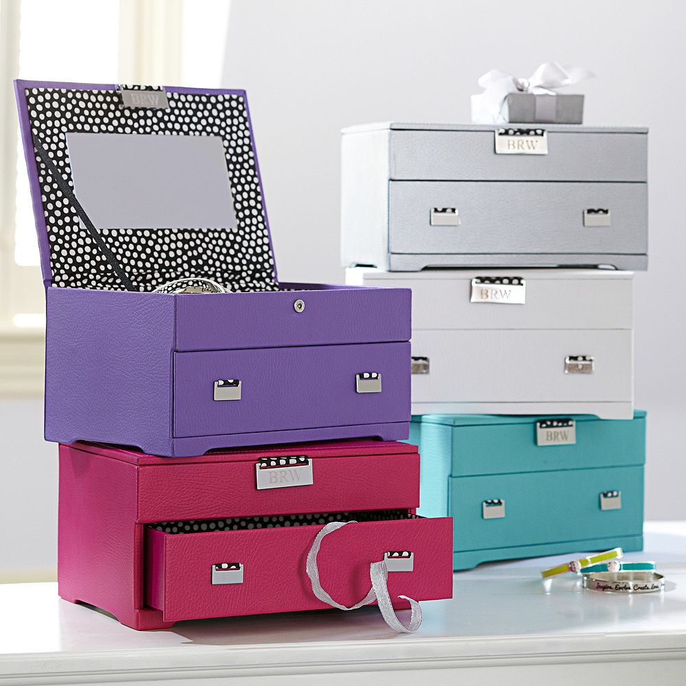 Classic Leather Medium Jewelry Box 