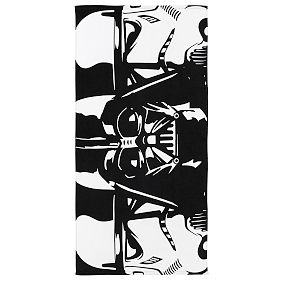 <em>Star Wars</em>&#8482; Darth Vader&#8482; Beach Towel