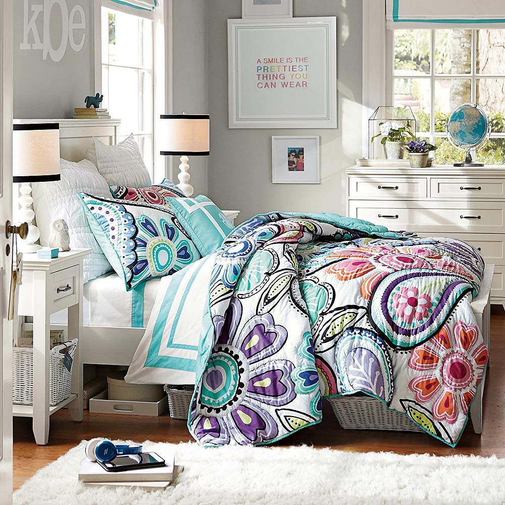 Kennedy Paisley Quilt