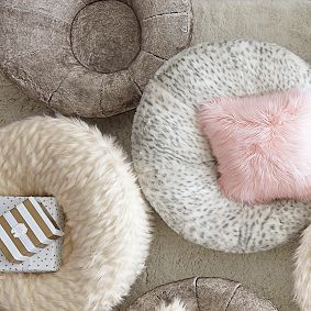 Tipped Faux-Fur Groovy Swivel Chair