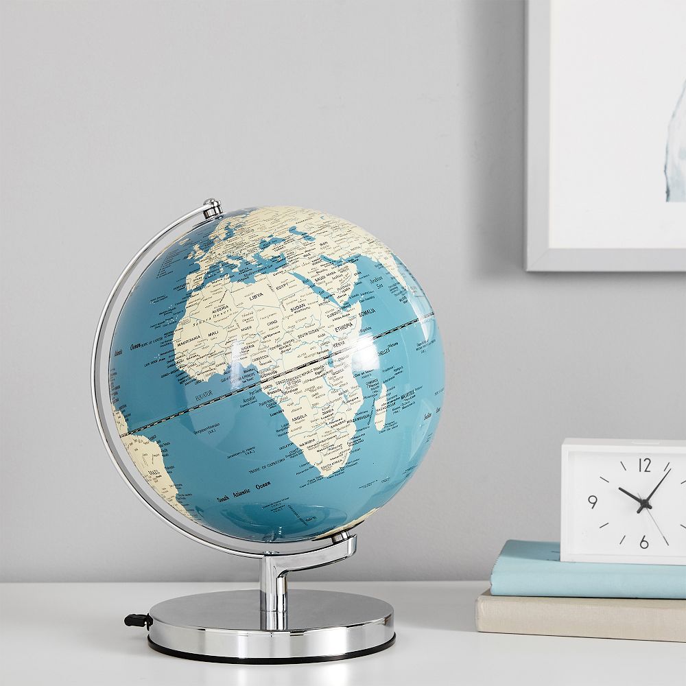Wild &amp; Wolf Light Up Globe