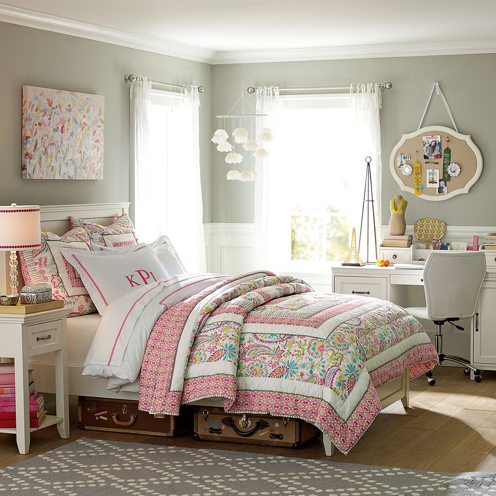 Swirly Paisley Quilt